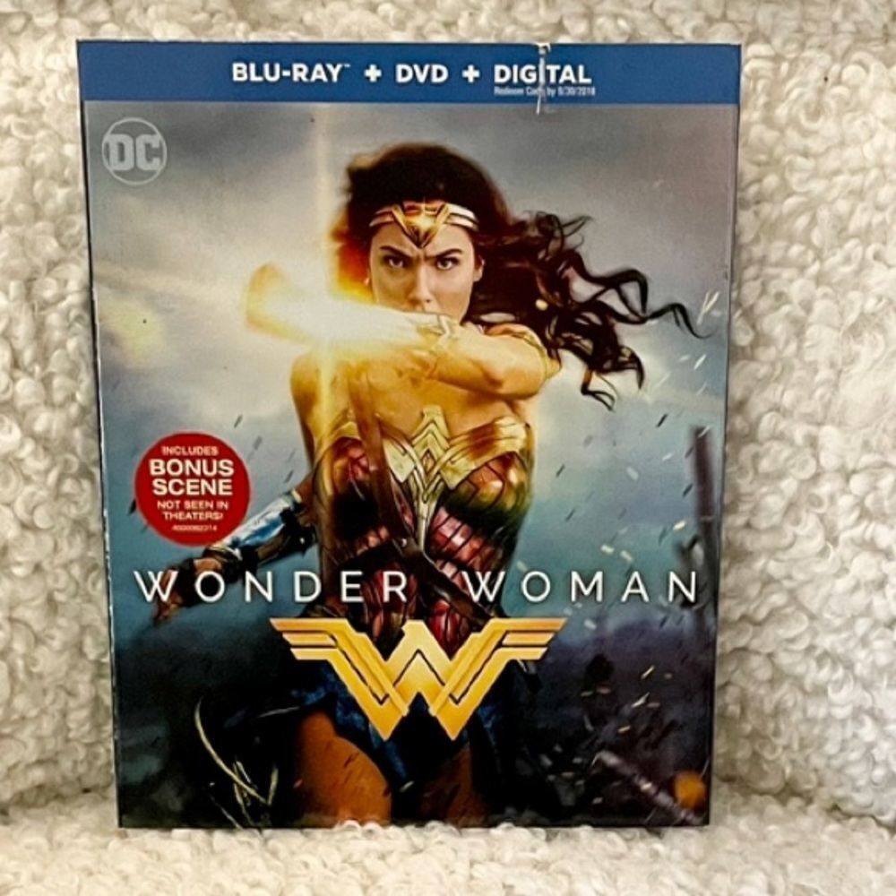 Wonder Woman Blu-Ray + DVD + Digital Download Set